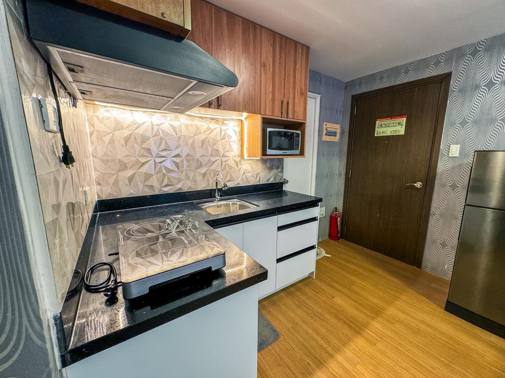 The Loop 2Br Fully Furnished Corner Unit W Balcony Daire Cagayan de Oro Dış mekan fotoğraf